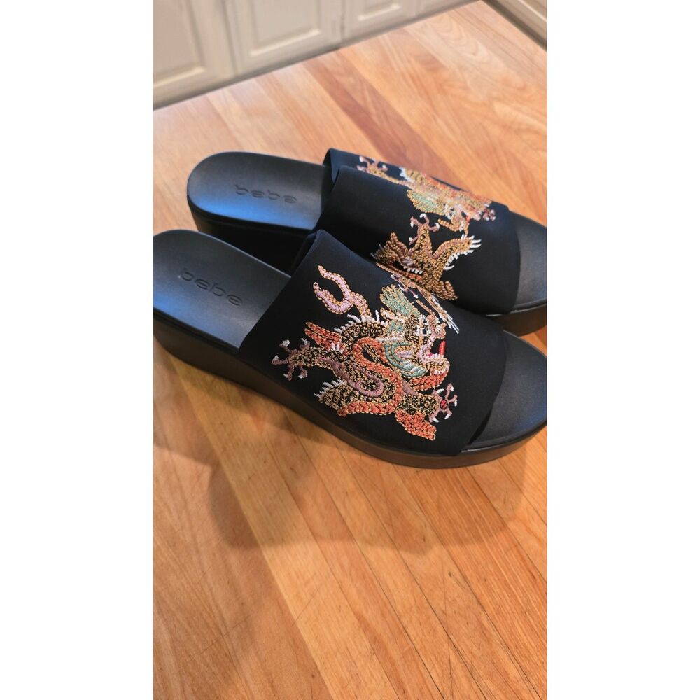 BEBE Y2K Black Dragon Stretch Platform Slides WM SZ 8 Never Worn Embroidery